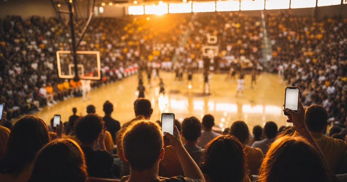 Kentucky High School Boys Basketball Player of the Year — fans voting online in the Kentucky fan-vote poll